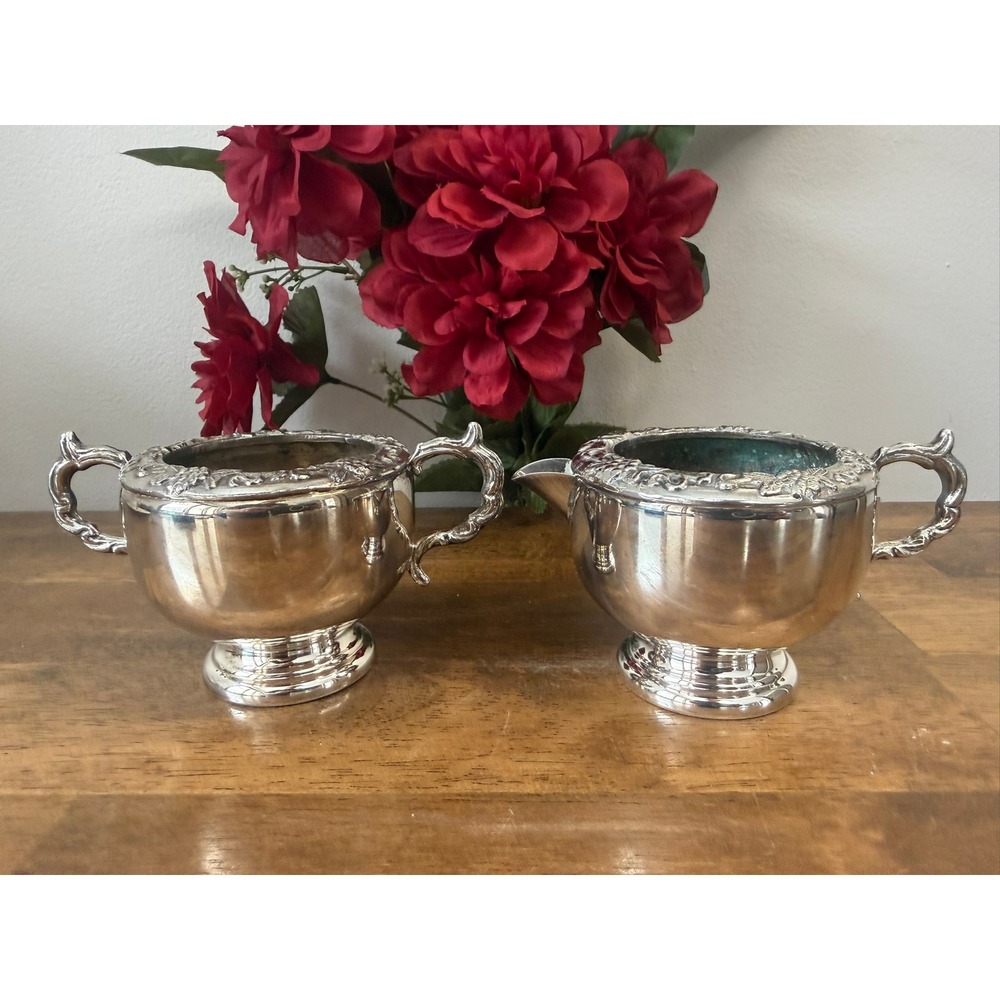 Viking Plate Silver Plated Creamer Sugar Set Grape‎ Pattern Canada Decorative